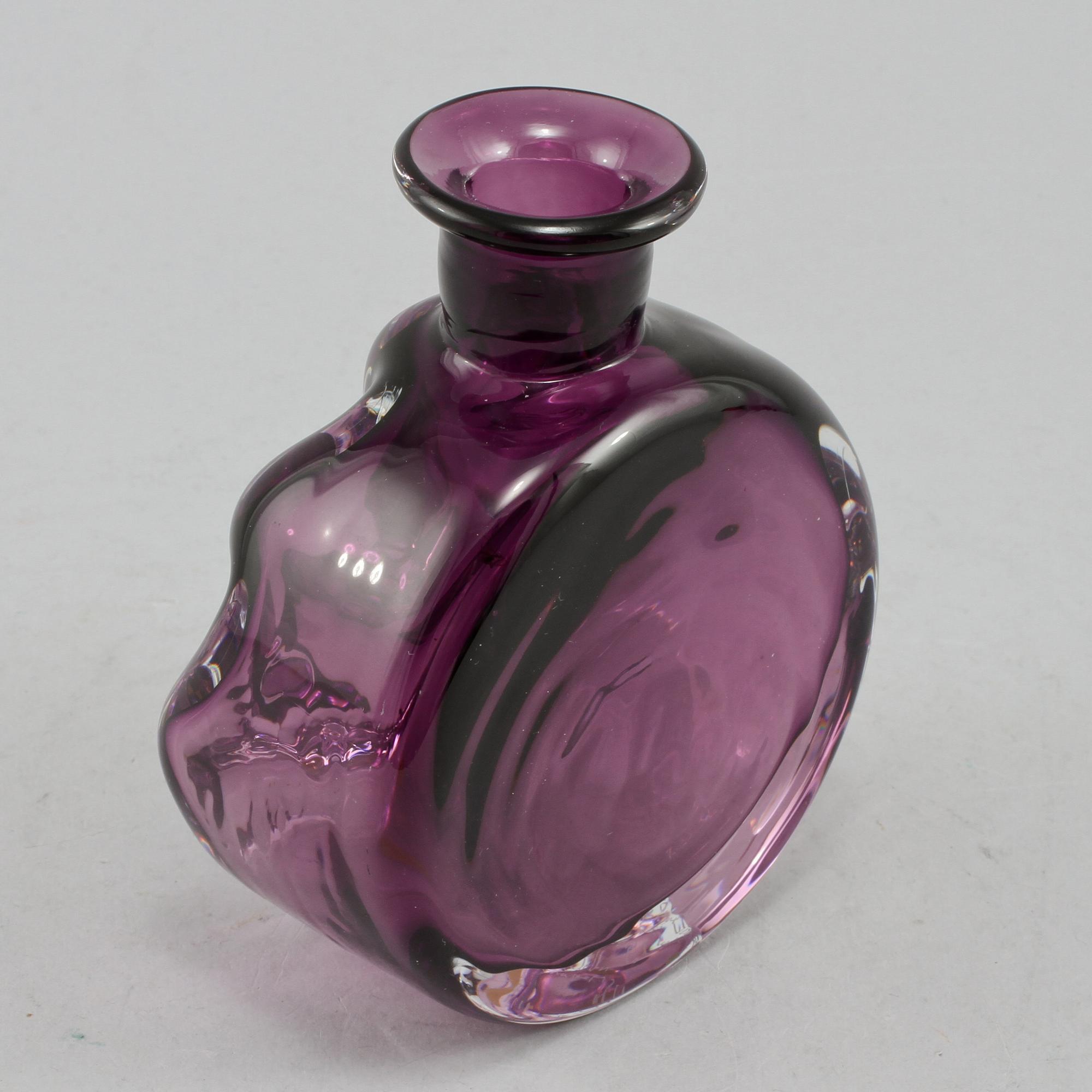 VAS, glas, Lars Hellsten, Orrefors, 1900-talets andra hälft.