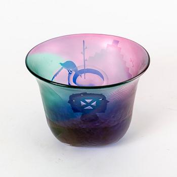 A signed Bertil Vallien unique glass bowl from Kosta Boda.