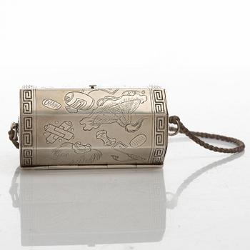 Dosor / miniatyrer, delvis silver, Japan, omkring 1900.