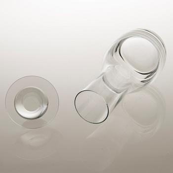 OIVA TOIKKA, Glass carafe model 1563, Nuutajärvi. Design year 1966.