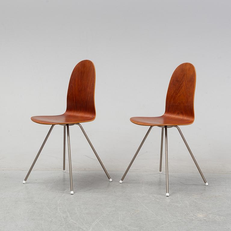 Arne Jacobsen, stolar, ett par, "Tungan", Fritz Hansen, Danmark, 1950-tal.