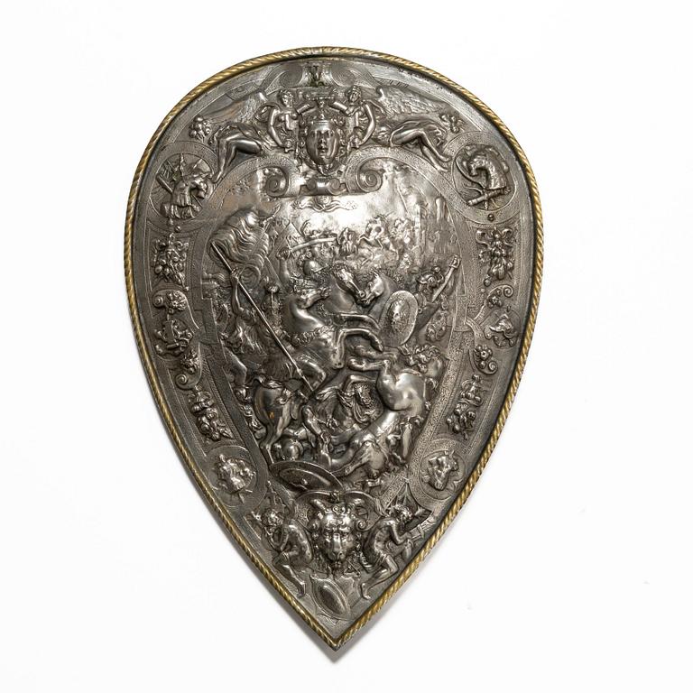 Prydnadssköld, omkring 1900.