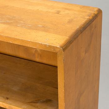 A 1940s.bookcase.