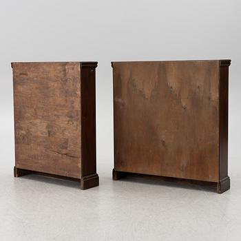 A pair of similar bookcases, first half of the 20th century.