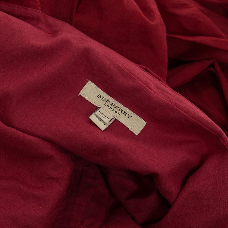 KLÄNNING, Burberry.