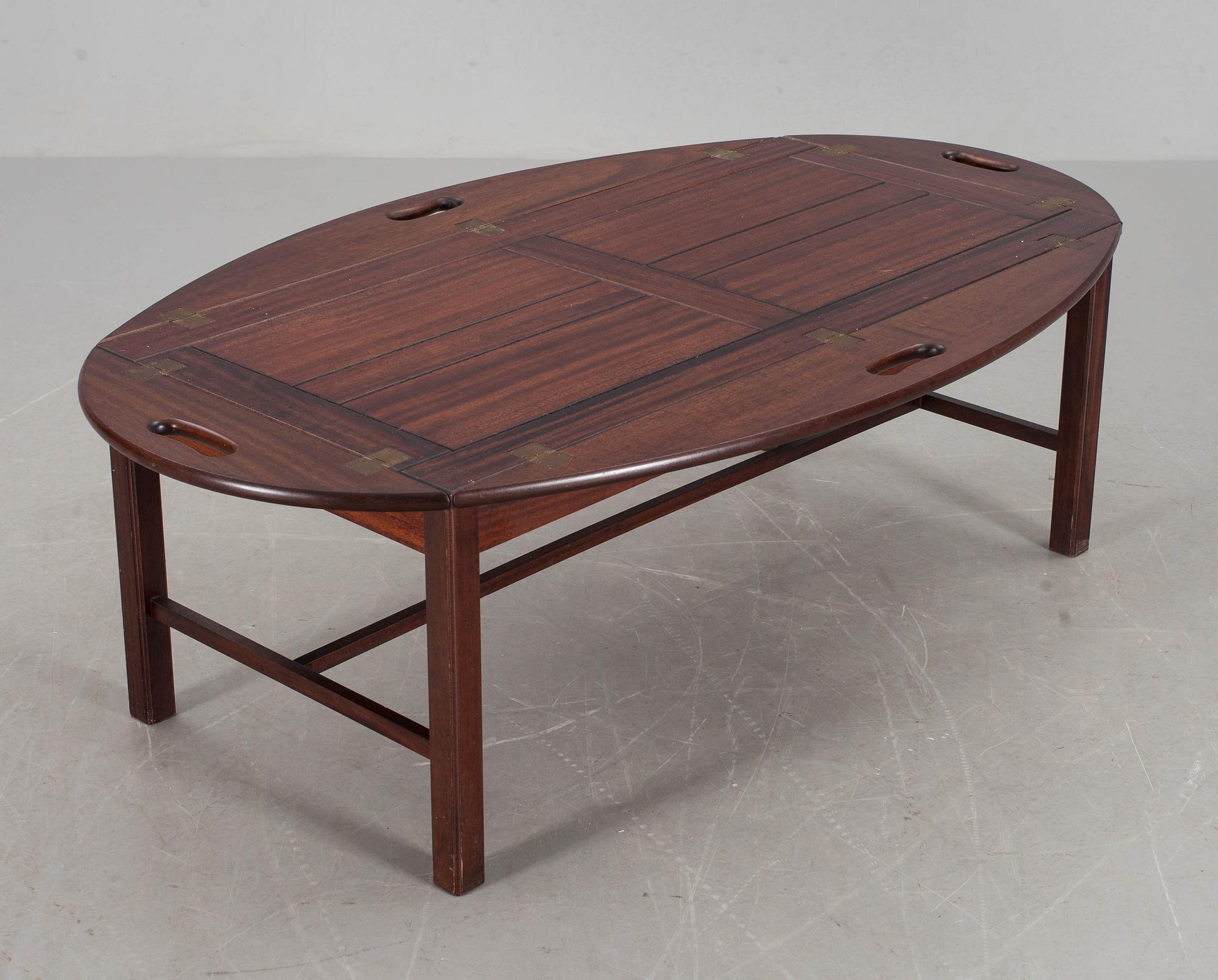 SOFFBORD, Butlers tray. 1900-talets andra hälft.