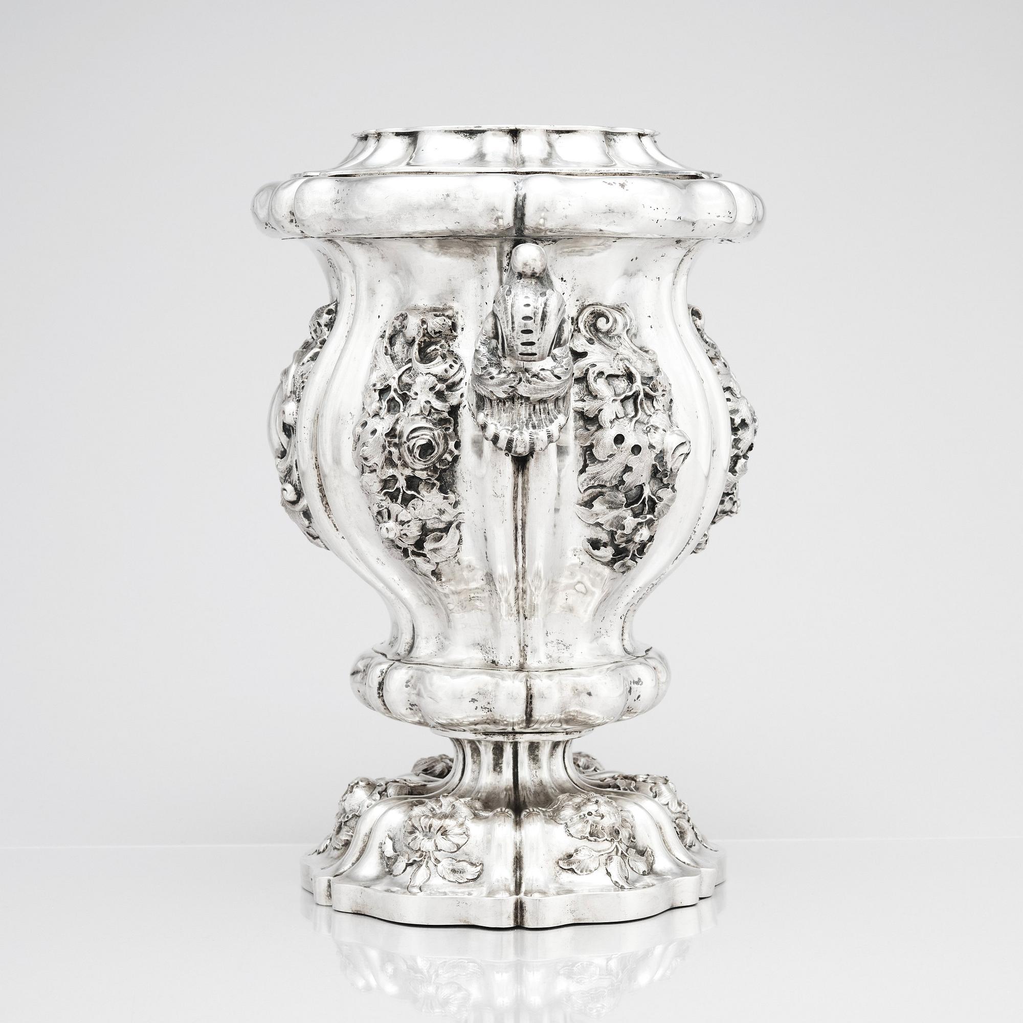 An Austria-Hungary 19th century silver champagne cooler, maker's mark FT, Vienna 1844.