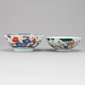 Two porcelain bowls, Qing dynasty, 18th/19th century.