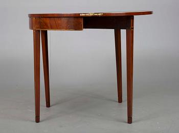 PELIPÖYTÄ, mahonkia, myöhäiskustavilaistyylinen, 1800-luku.