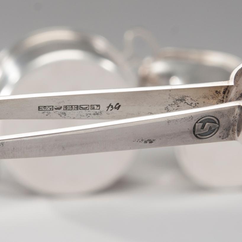 GRÄDDSNÄCKA och SOCKERSKÅL samt SOCKERTÅNG, silver, Bertel Gardberg, signerade. Totalvikt 242 g.