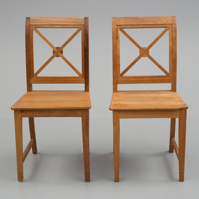 A set of six 20th/21st century chairs.