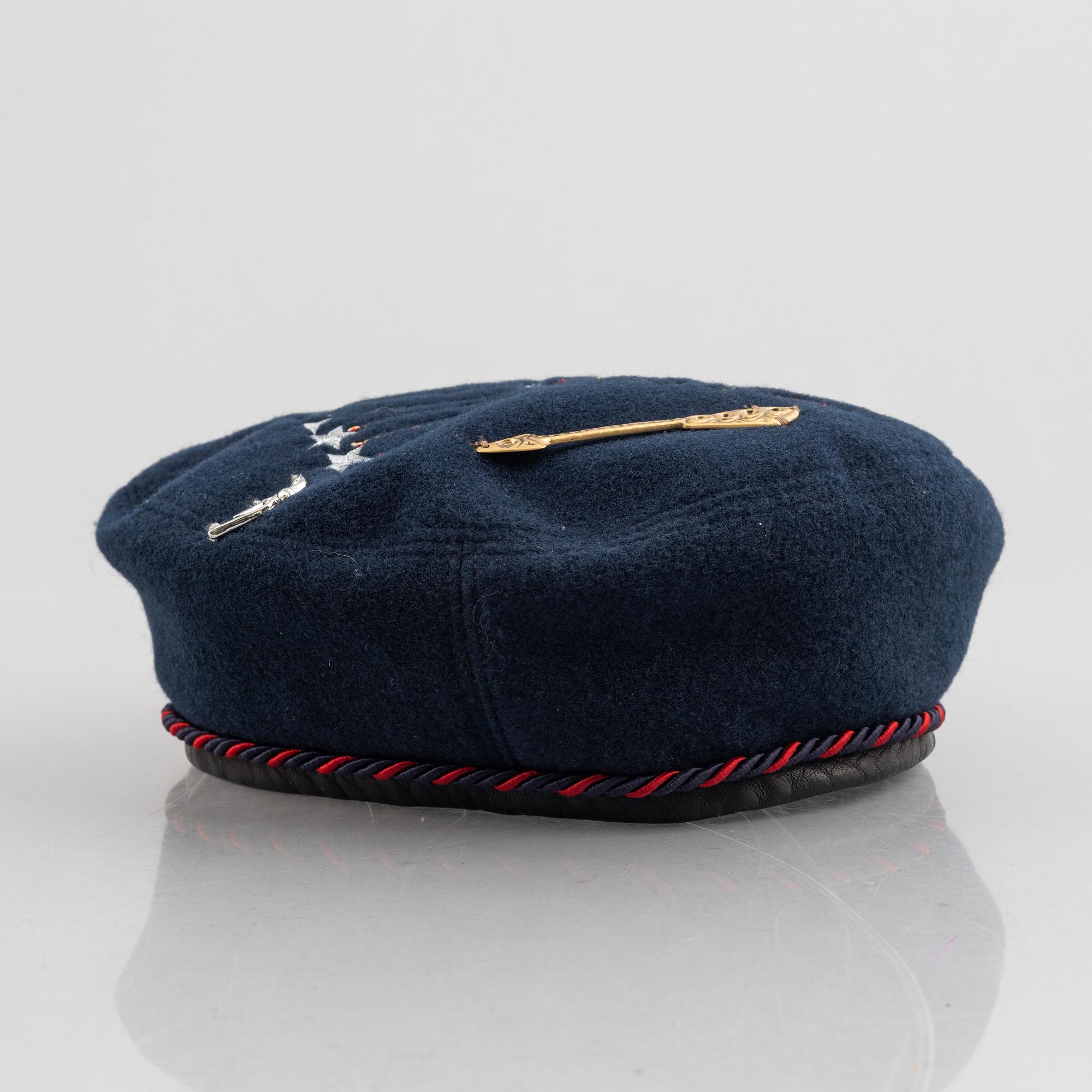 Gucci, Beret.