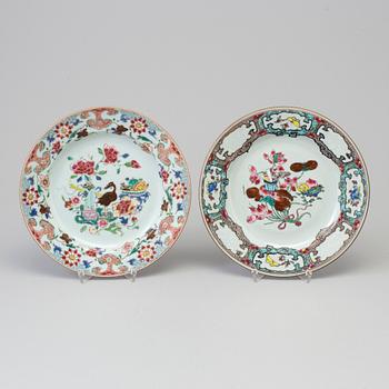 Two famille rose dinner plates, Qing dynasty, 18th Century.