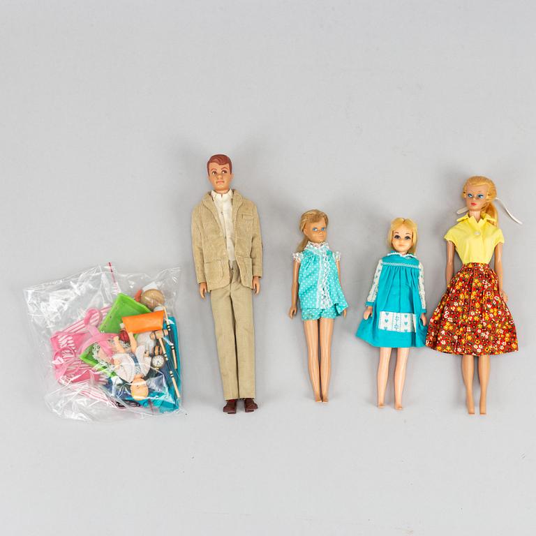 A collection of four Mattel 1960's Barbiedolls with accessories.