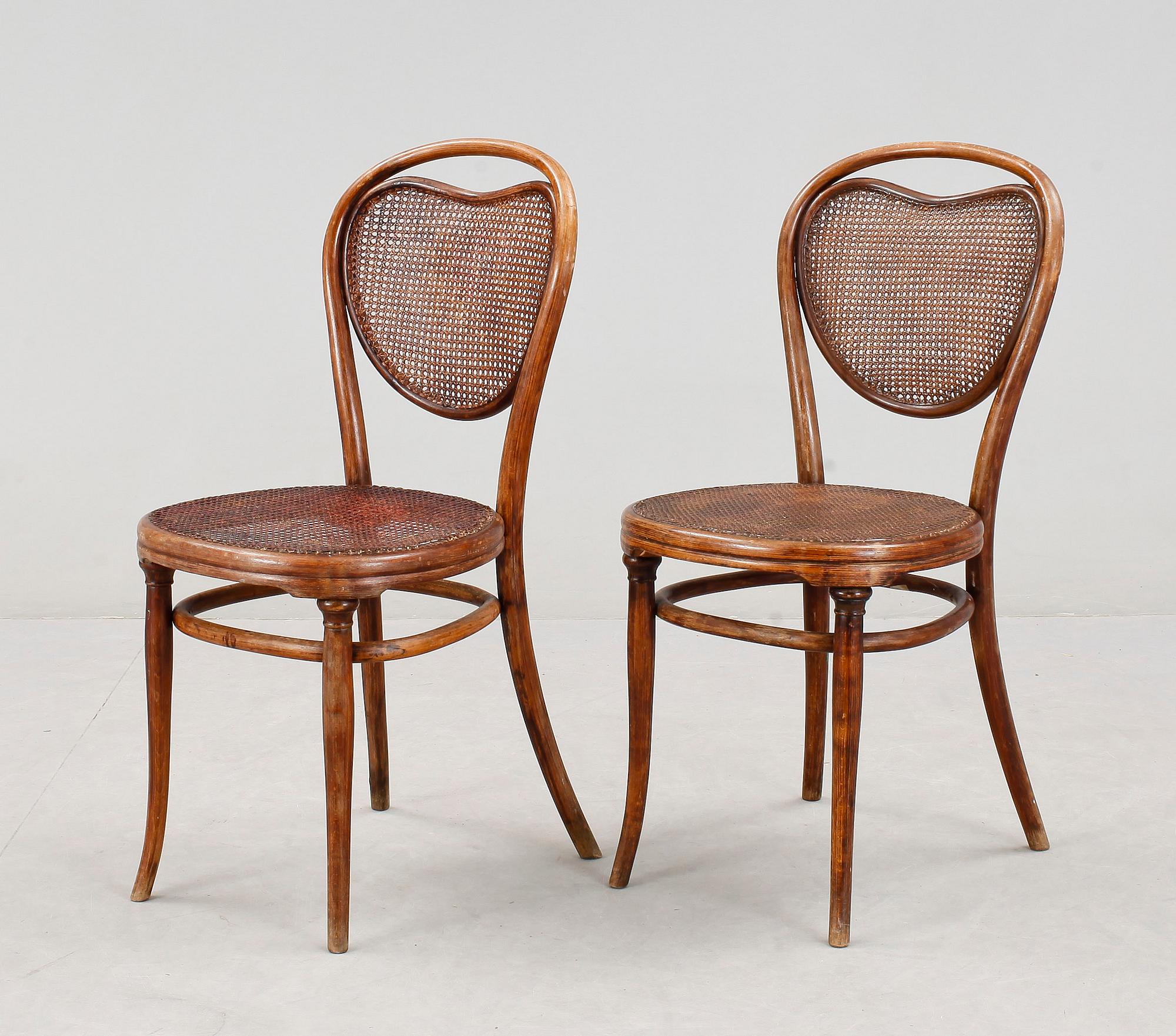 STOLAR, ett par, Thonet, tidigt 1900-tal.
