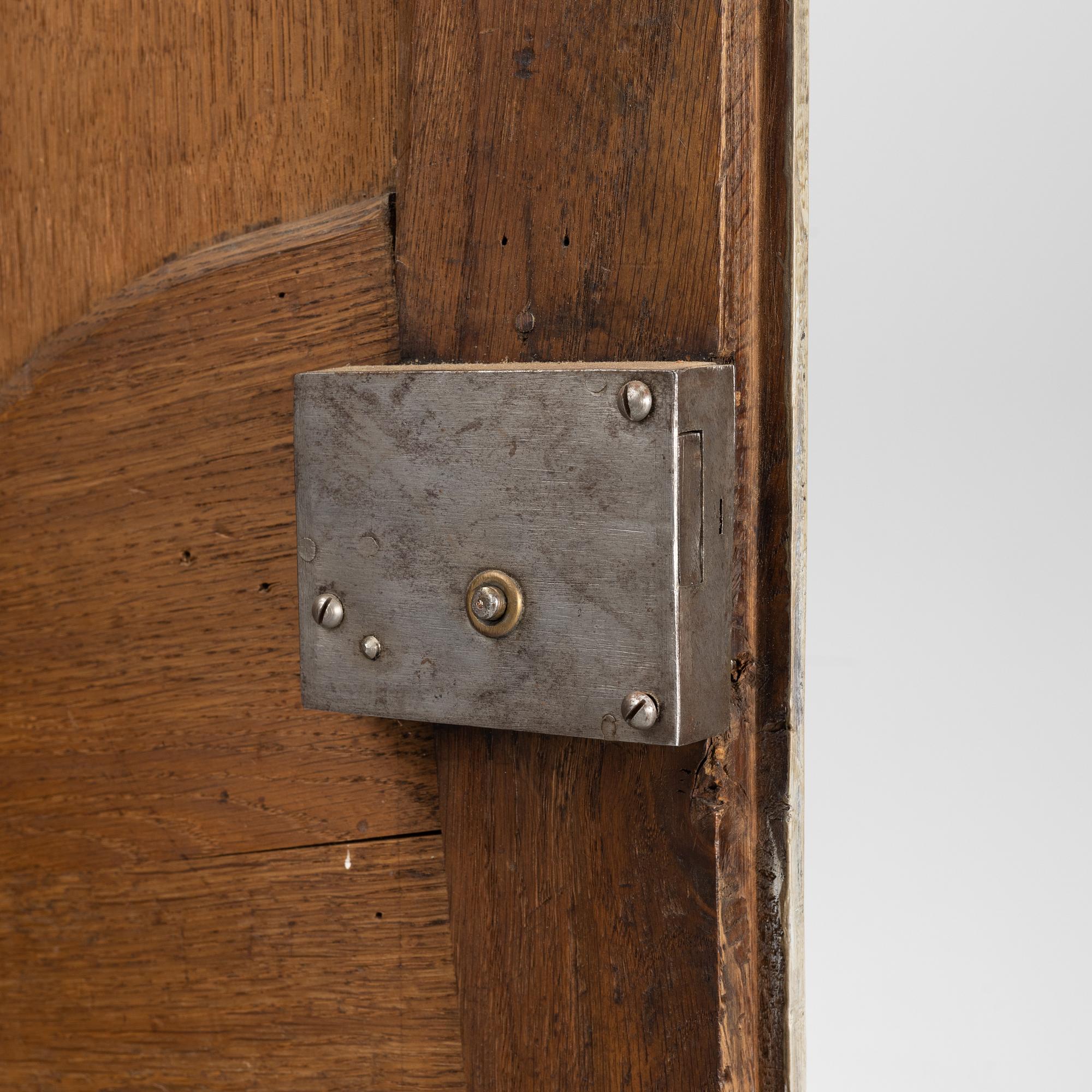 Skåp, Frankrike, rokokostil, omkring 1900.