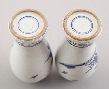 VASER, 1 par, porslin, Kina, sannolikt 1800-tal.