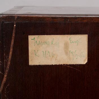 BYRÅ, Campaign chest, England 1900-talets mitt.