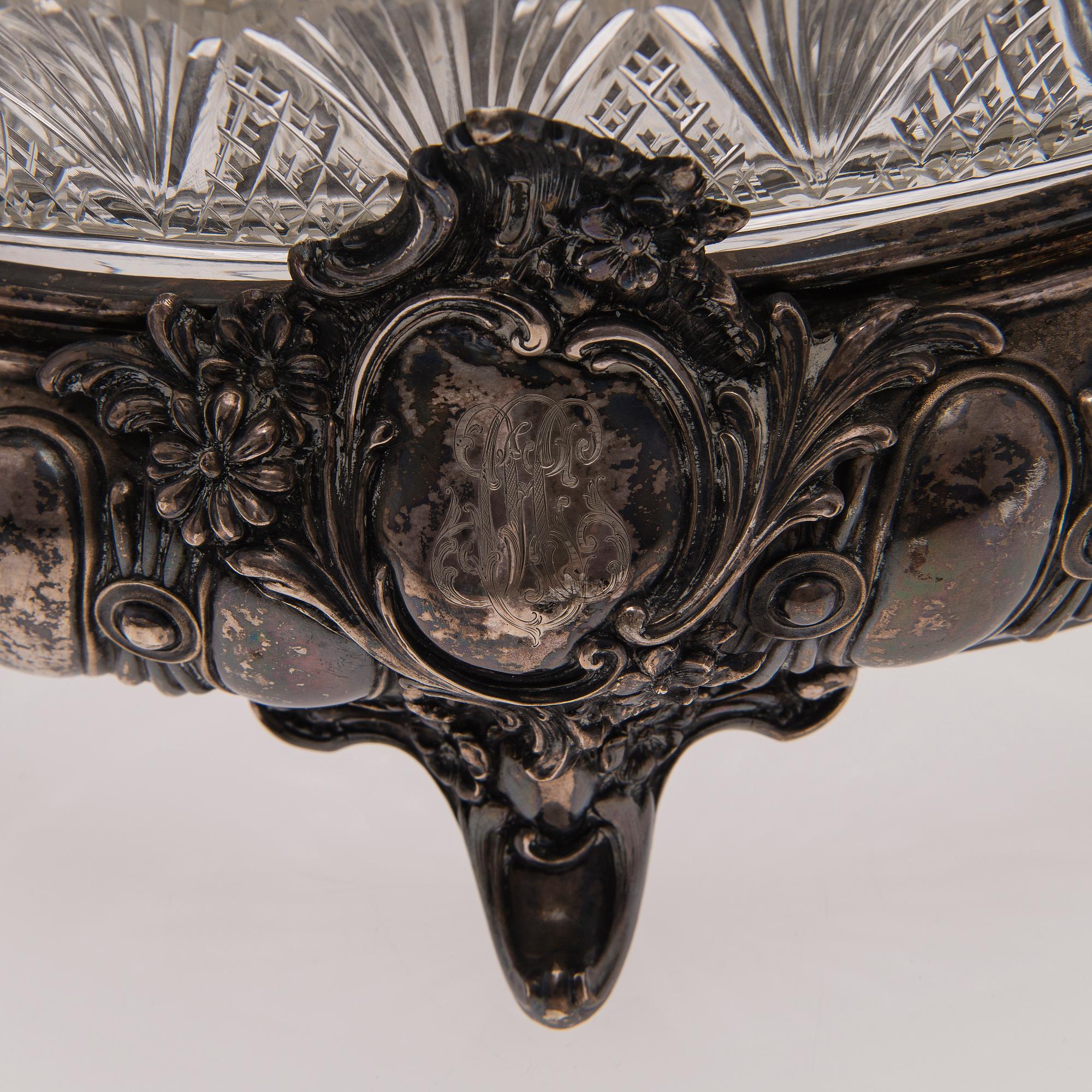 JARDINJÄR, silver och glas, Gustav Lindell, Tammerfors 1898.