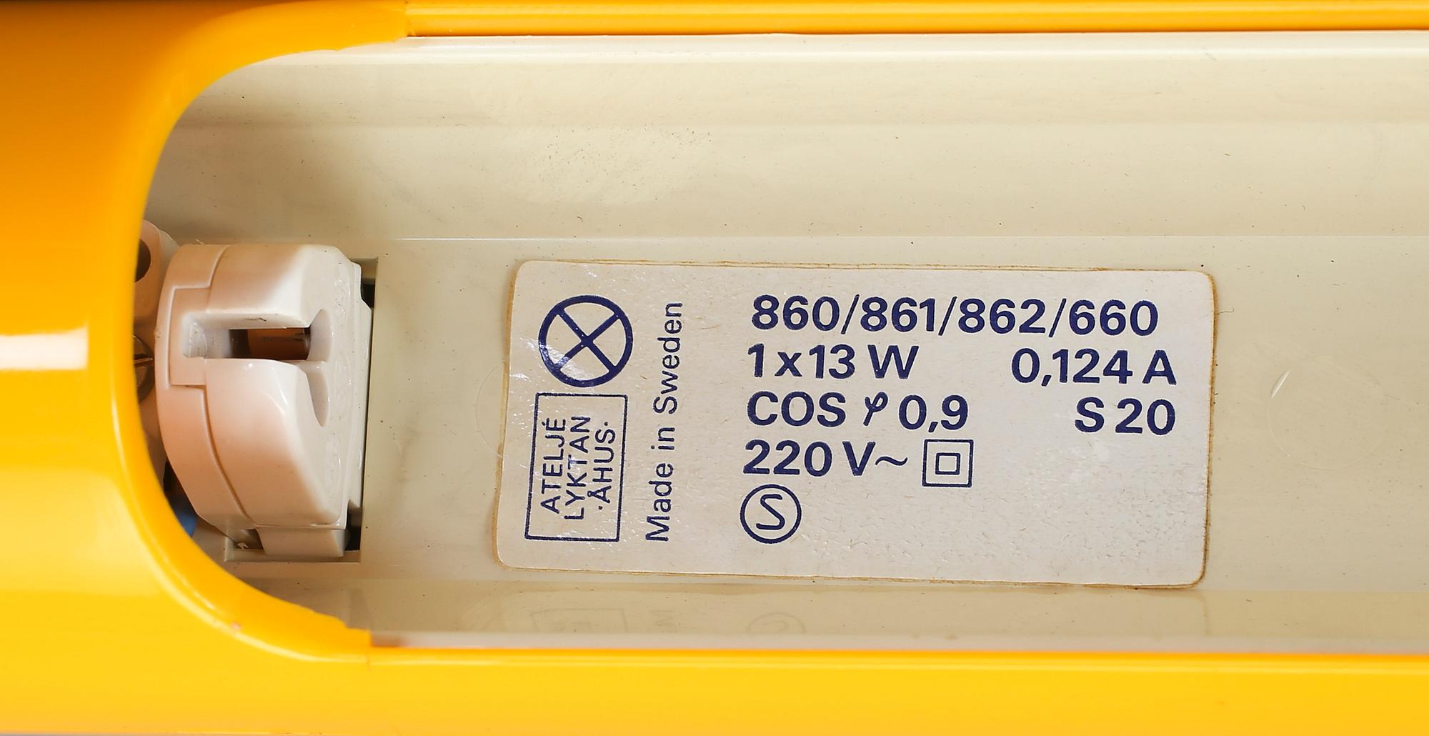 BORDSLAMPA, "Tuben", Anders Pehrson, Ateljé Lyktan, Åhus, 1900-talets andra hälft.