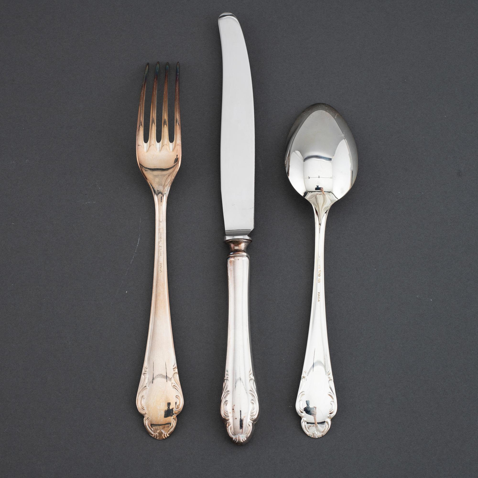 A model 'haga' silver cutlery, marked JLH, second half of the 20th century (37 pieces).