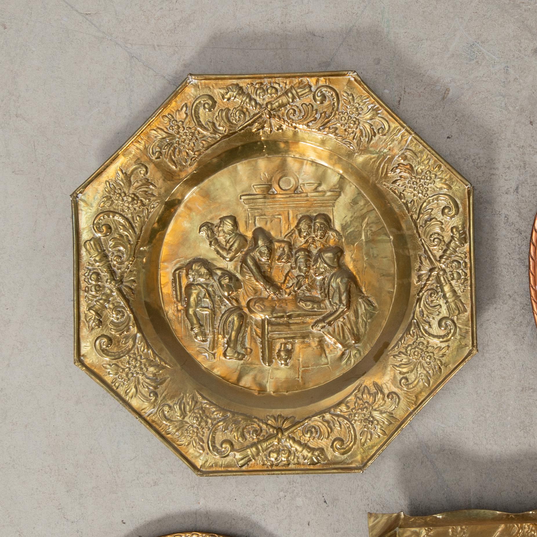 Wall plates 6 pcs Baroque/Renaissance style first half of the 20th century.