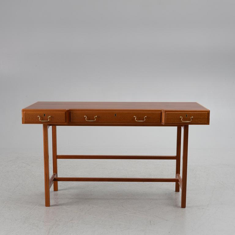 Josef Frank, desk, "Schatullskrivbordet", model 1022, AB Eriksson & söner for the Svenskt Tenn company, after 1985.