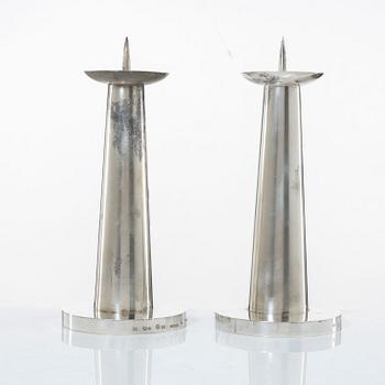 Åke Strömdahl, A pair of Swedish sterling silver candlesticks, company Hugo Strömdahl AB, Stockholm 1955.