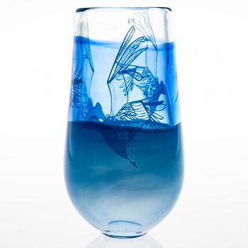 SINI MAJURI, a glass sculpture, signed Sini Majuri, Linnut 1/4.