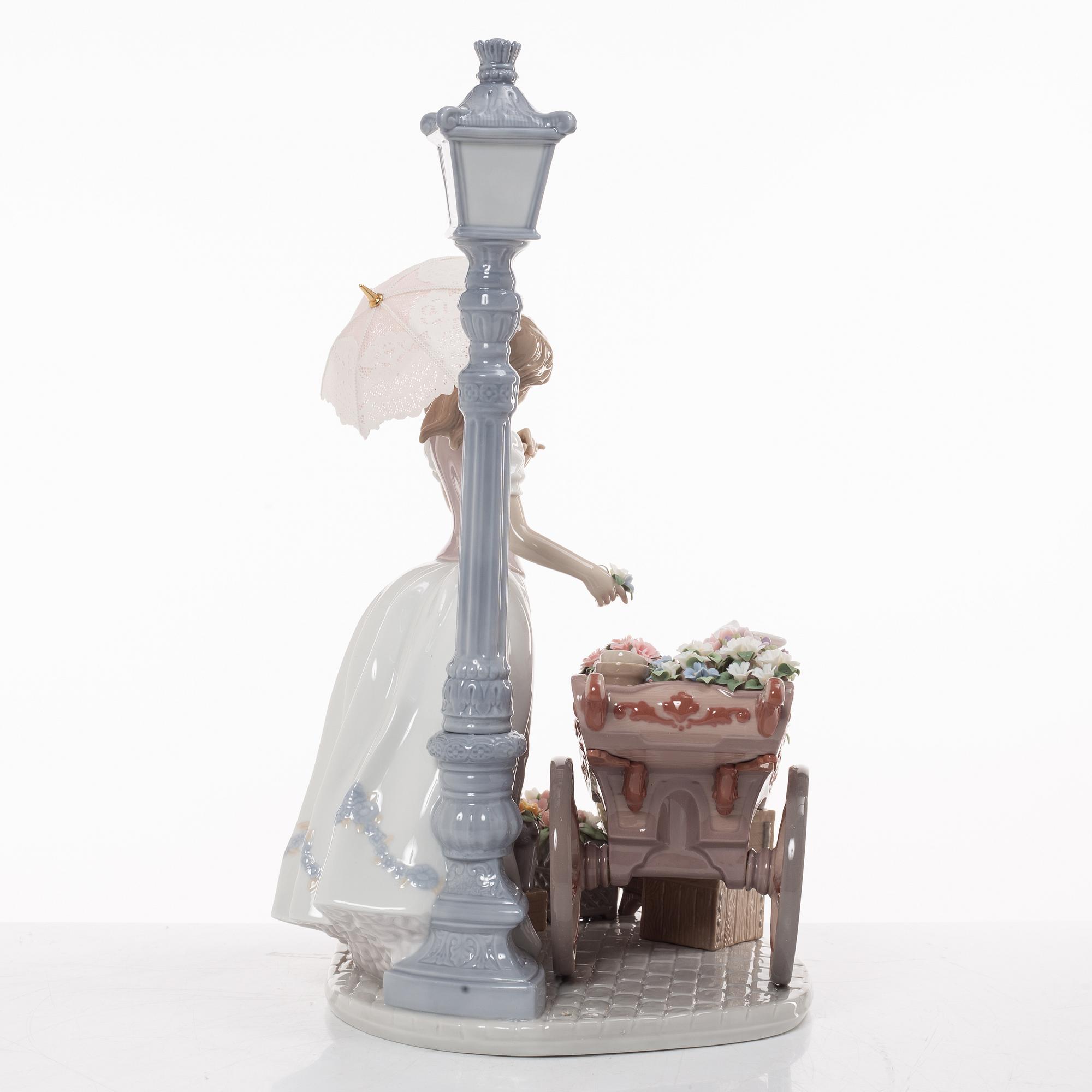 Miguel Angel Santaeulalia, figurin, "Flowers for everyone", Lladró, Spanien.