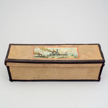 A tinplate gunboat by Gebrüder Bing, Germany, 1910s.