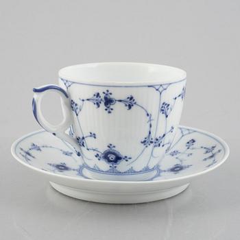 A large 'Blue Fluted Plain' porcelain tea cup with saucer, Royal Copenhagen, model 78, 1893-1900.