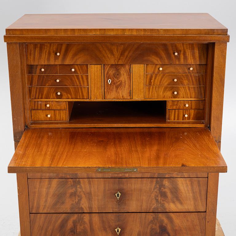 A mahogany veneered secretaire by Daniel Sehfbom, Stockhom 1800-1837.