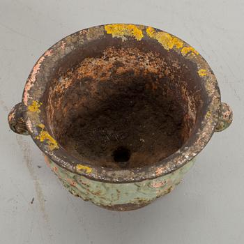 TRÄDGÅRDSURNA, gjutjärn, Näfveqvarn "Amor".