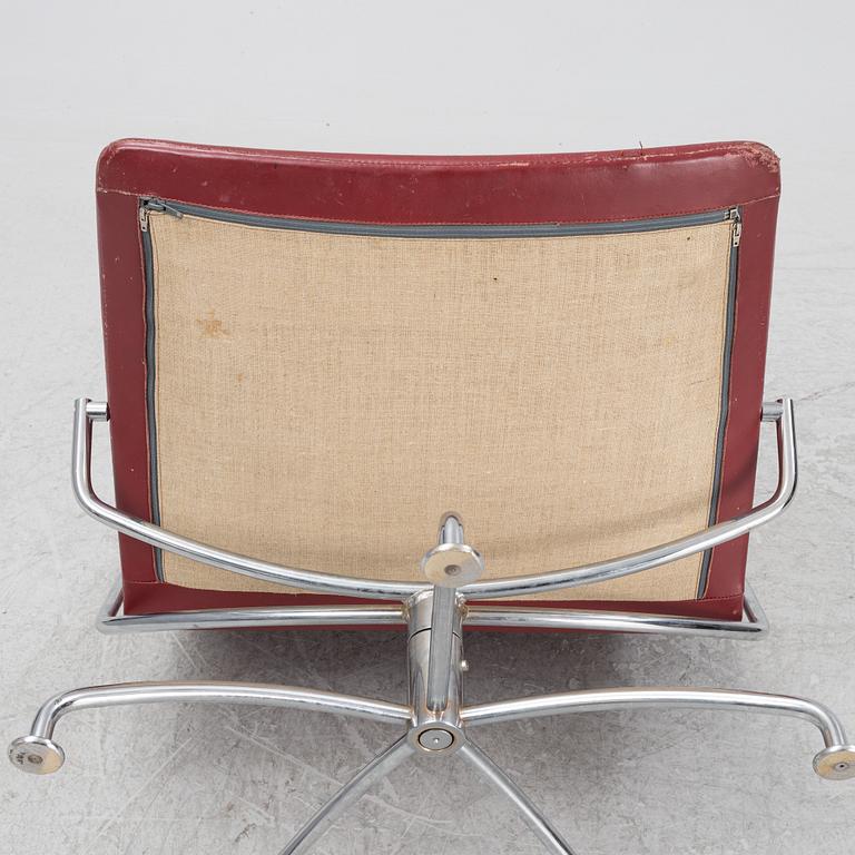 Jens Ammundsen, stol med snurrfunktion, "SAS chair", Fritz Hansen, daterad 1991.