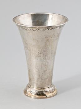 BÄGARE, silver, GAB, Stockholm 1900. Vikt ca 300 gram.