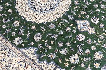 Matta, Nain, part silk, ca 302 x 202 cm.