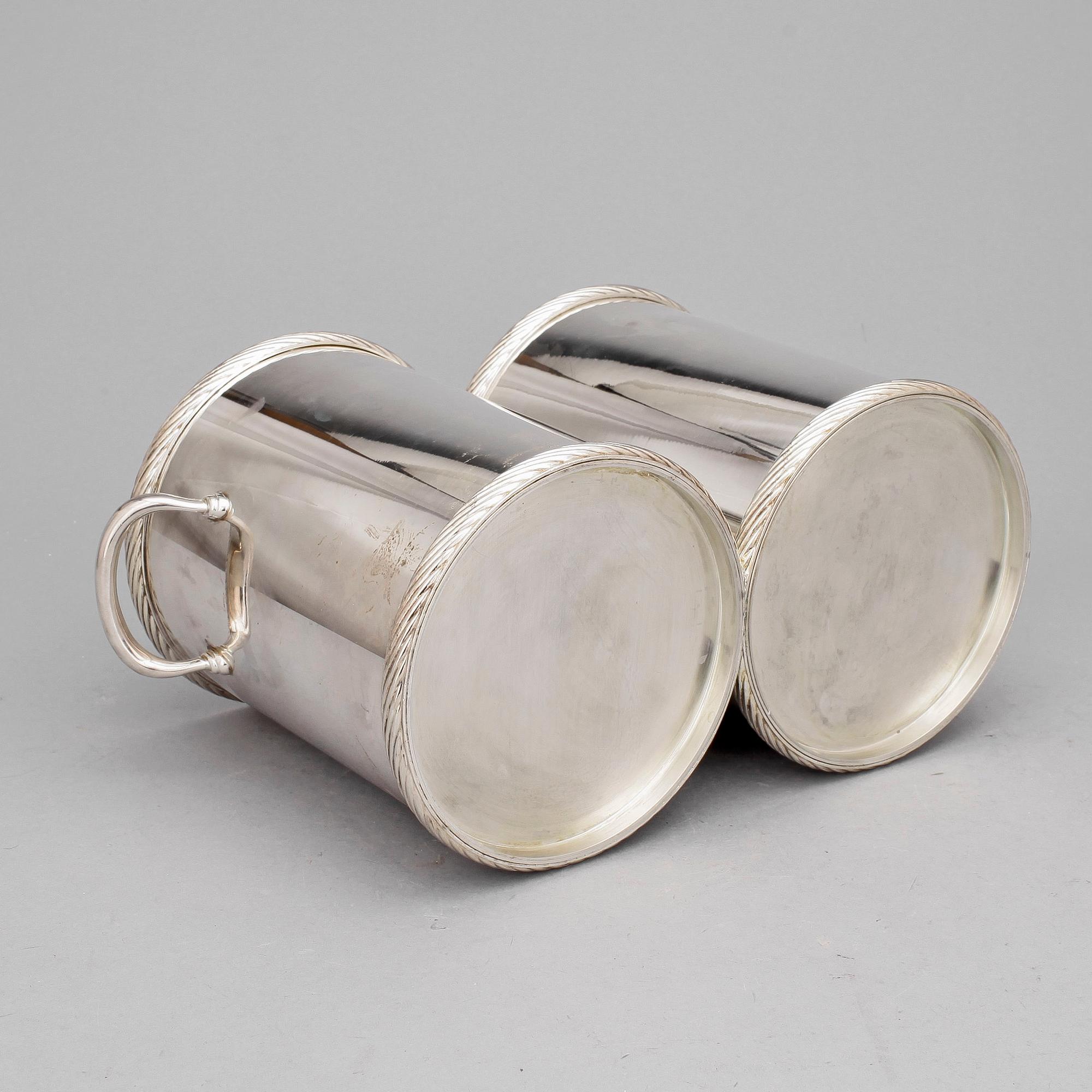 VINKYLARE, dubbel, nysilver. 1900-talets andra hälft.