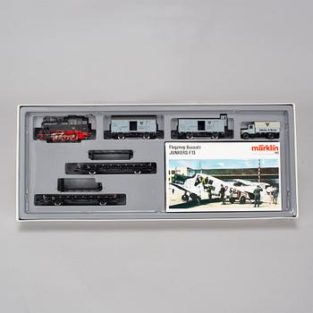 MÄRKLIN, a collection of H0 locomotives and wagons from the second half of the 20th century.