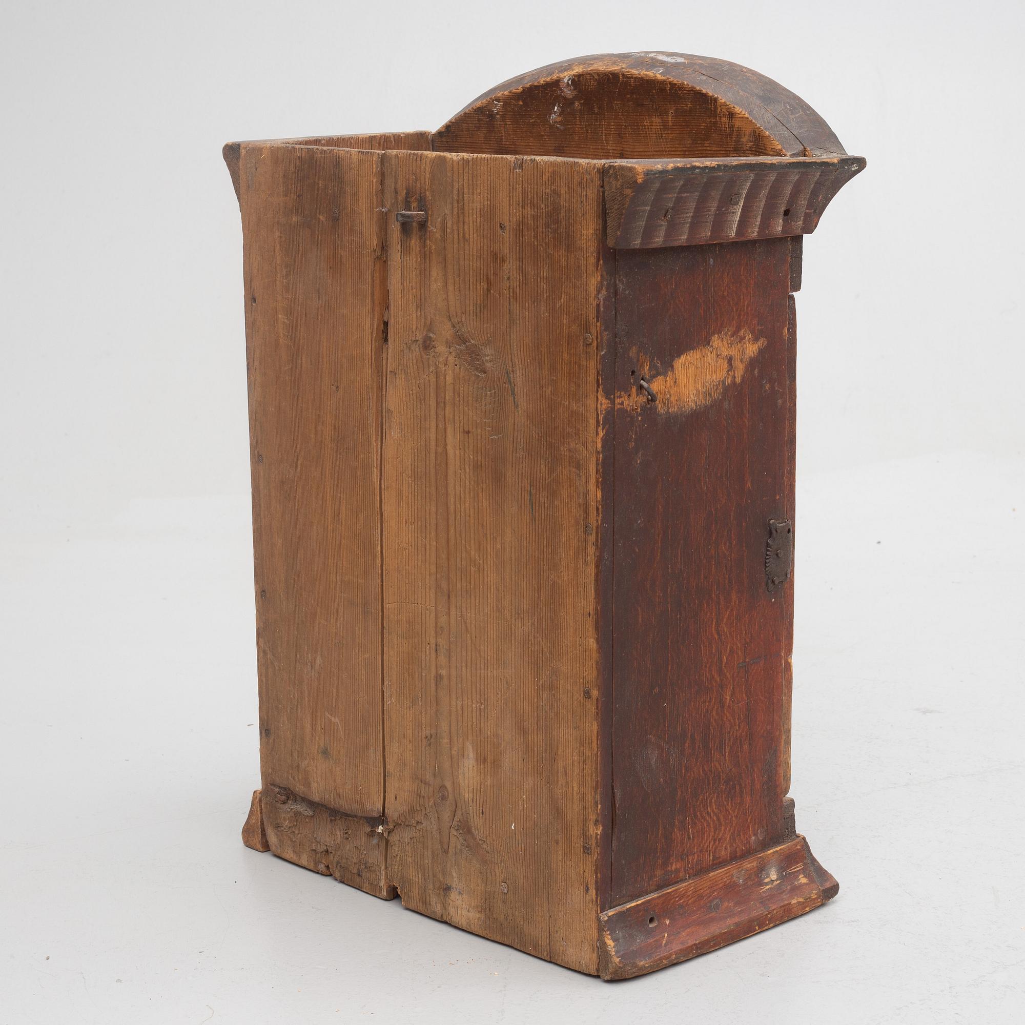 A Swedish wall cabinet, Rättvik, Dalarna, dated 1815.