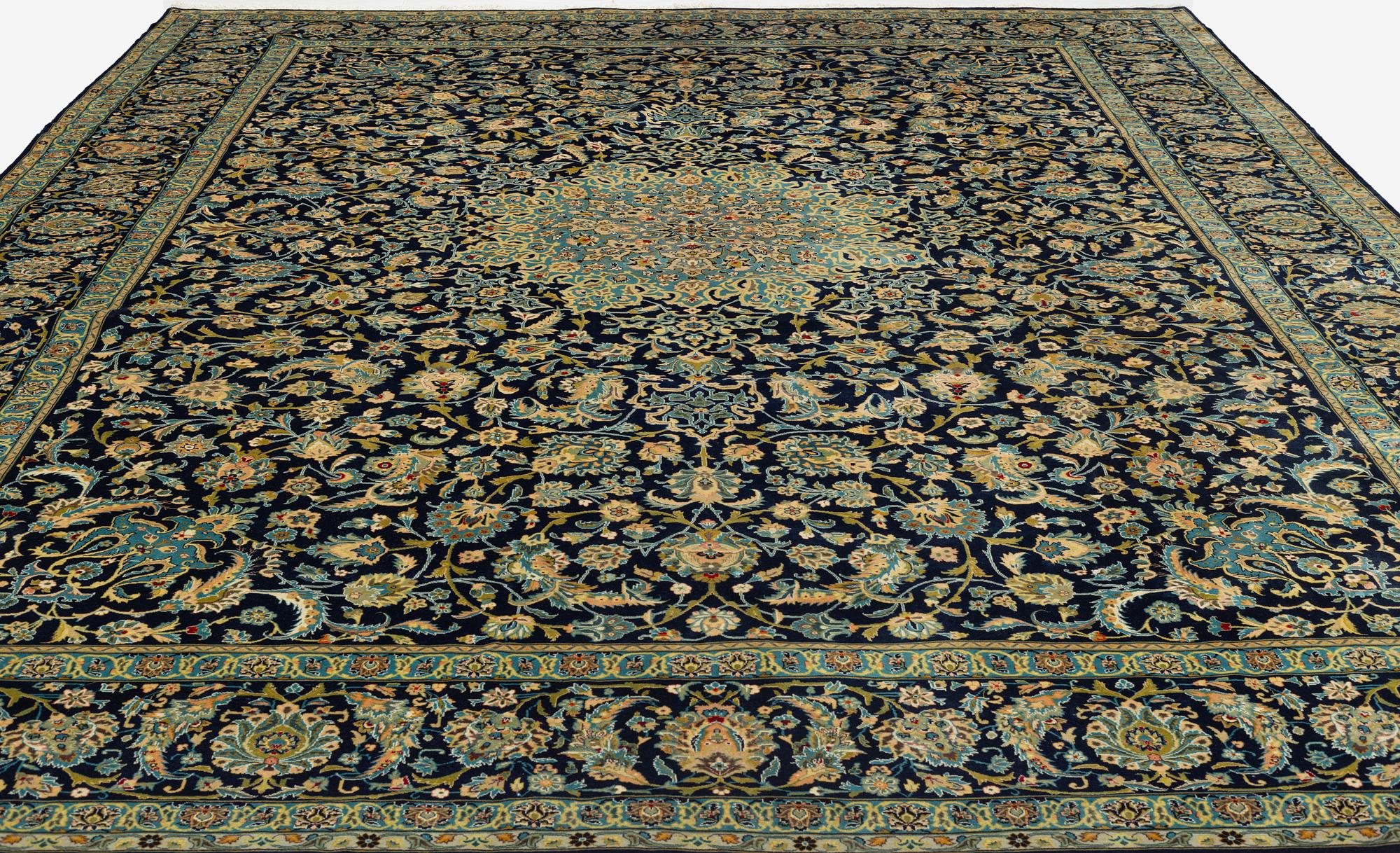 A carpet, Kashan, ca 479 x 345 cm.