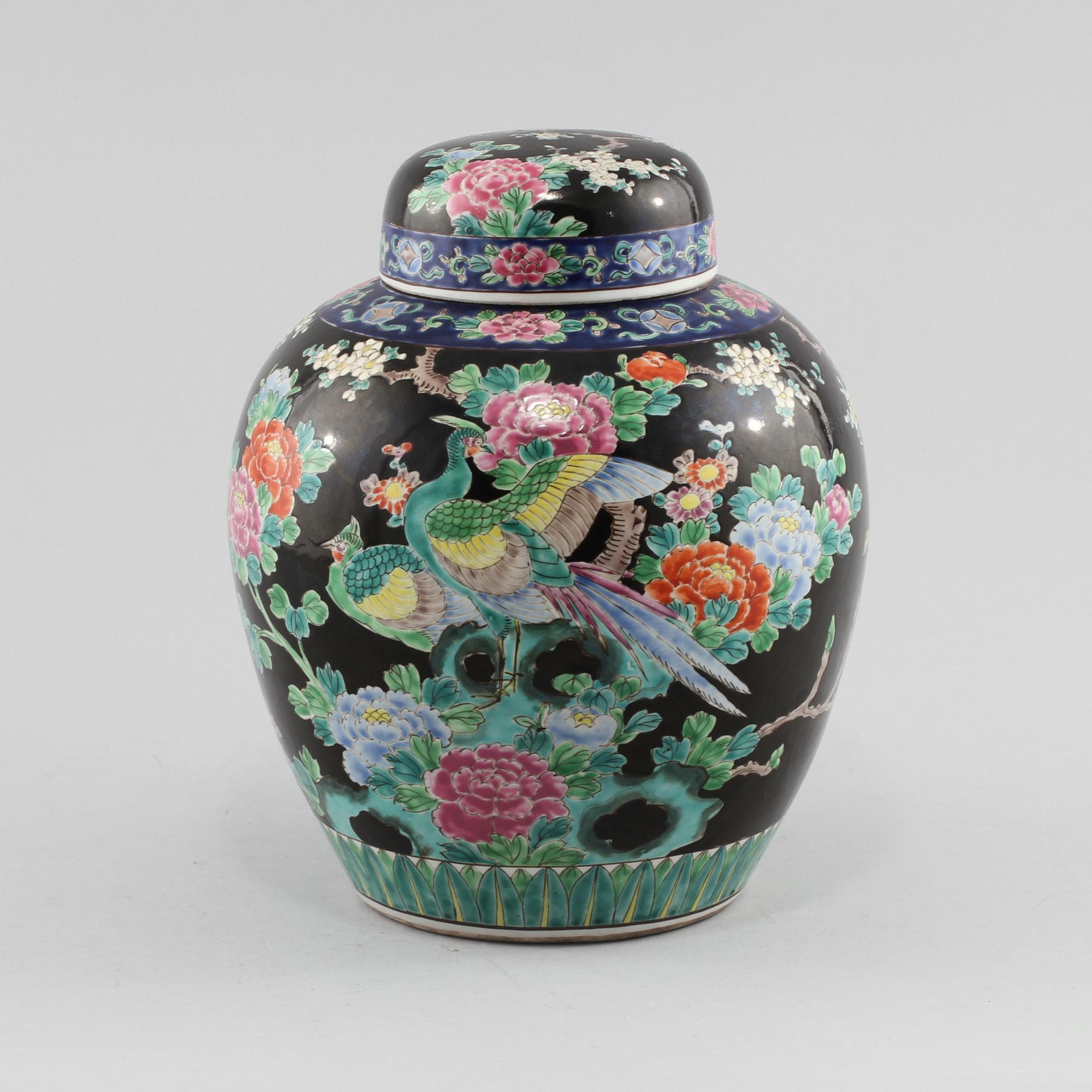 LOCKBOJAN, porslin, Kina, 1900-tal.