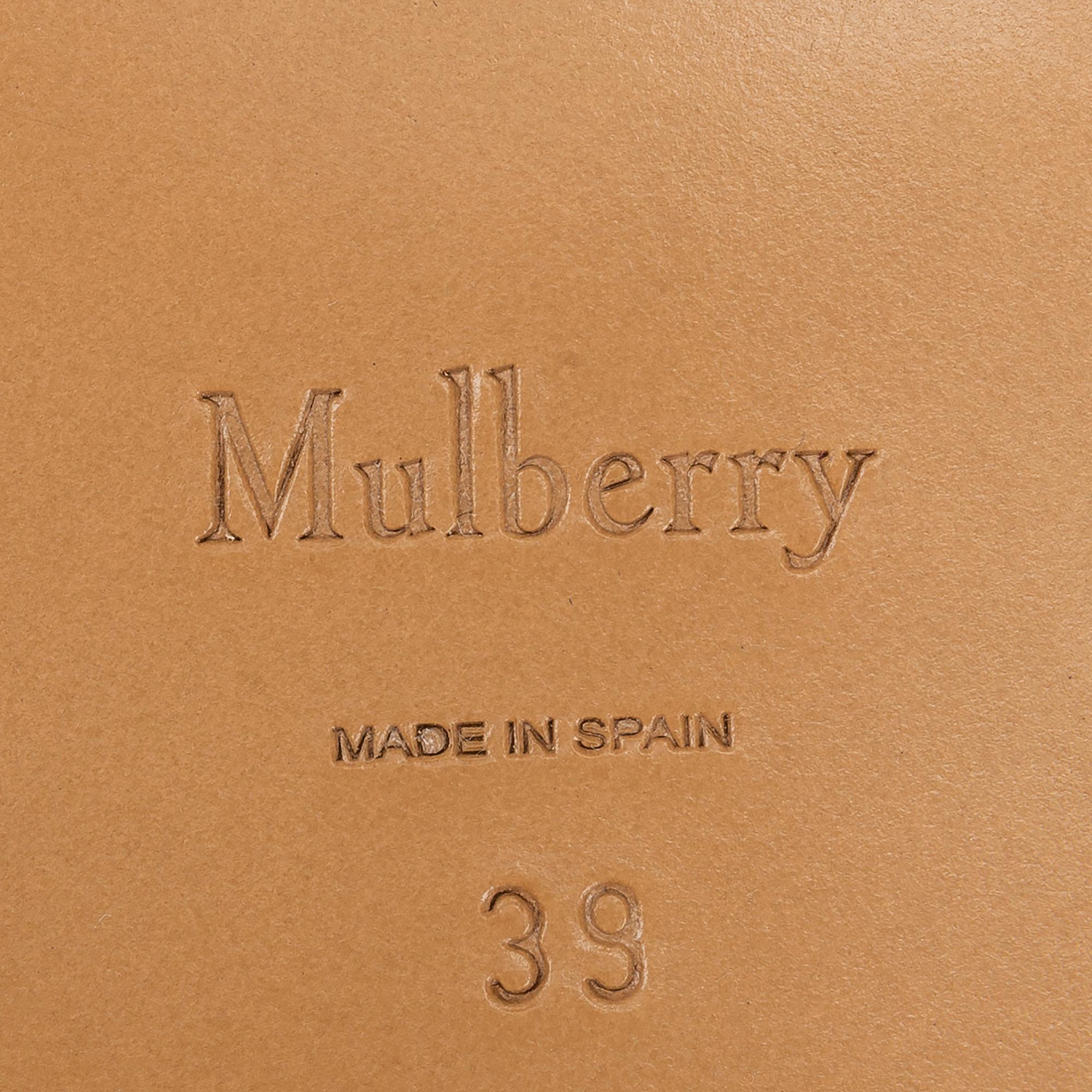 Mulberry, a pair of pinc metallic leather 'Opera Buckle Slide' sandals, size 39.