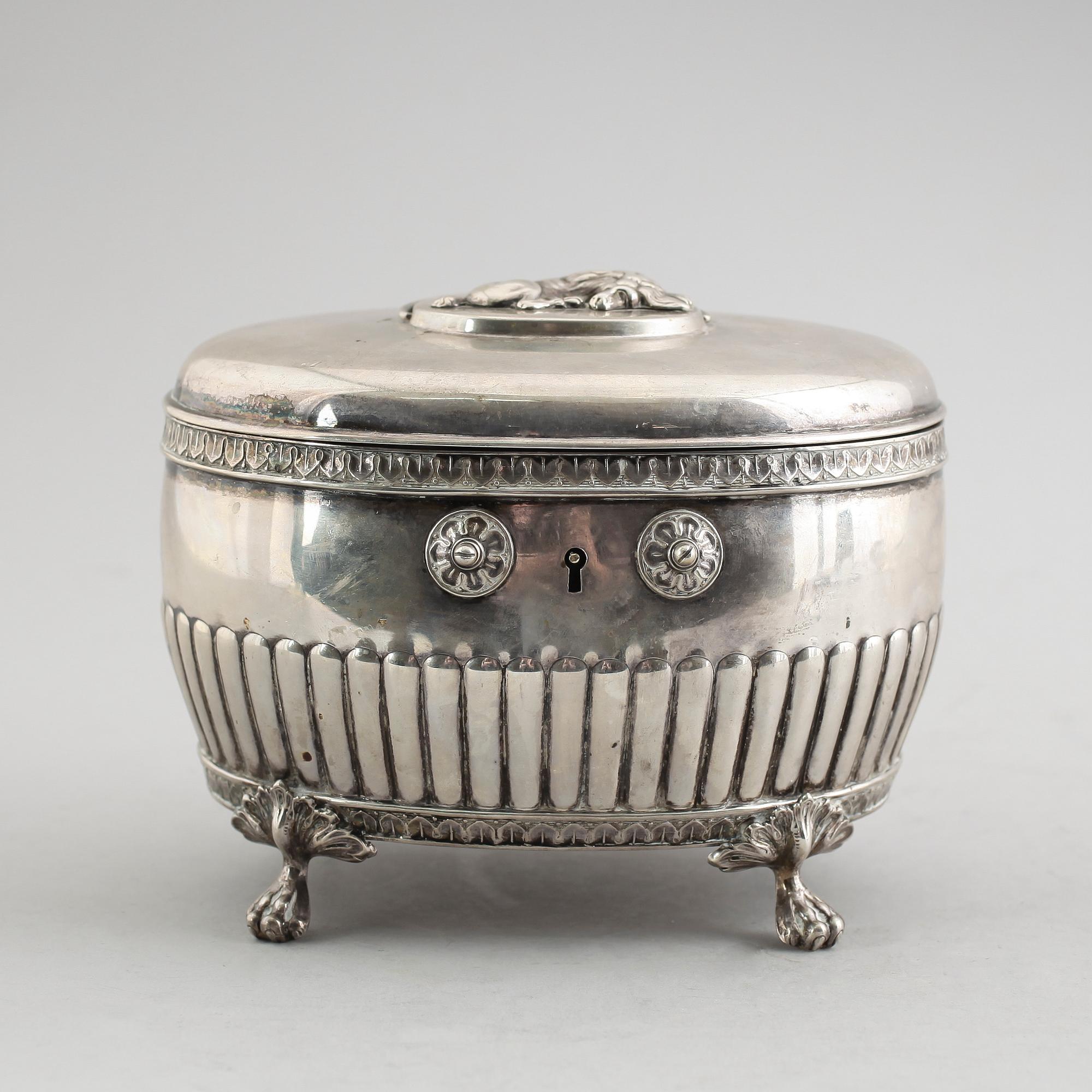 SOCKERSKRIN, silver, K Andersson, Stockholm 1918. Vikt ca 506 gram.