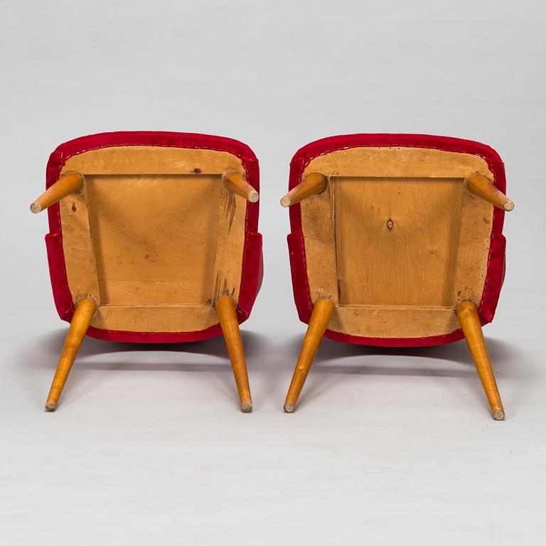 Four mid-20th century chairs.
