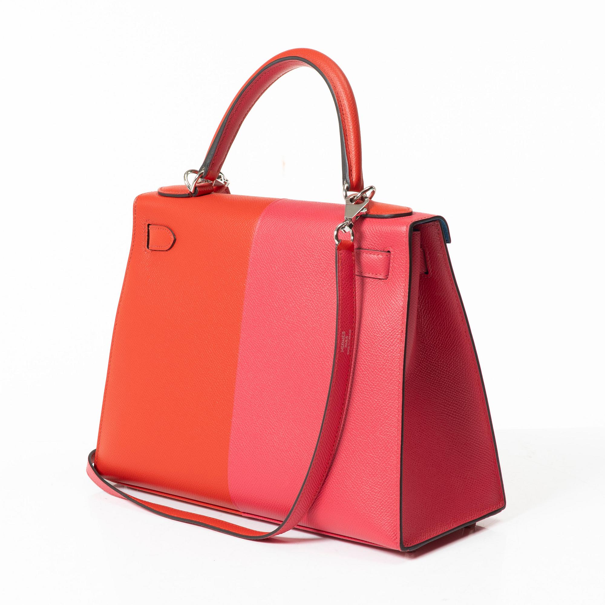 Hermès, Bag, "Kelly 28 Sellier" with wallet "Kelly Pocket Compact", 2021.