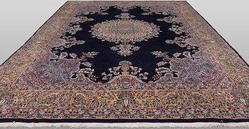 Matta, Kirman Laver, signerad, ca 436 x 280 cm.