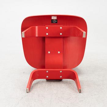 Charles & Ray Eames, ett par, "LCW", Vitra, 2003.