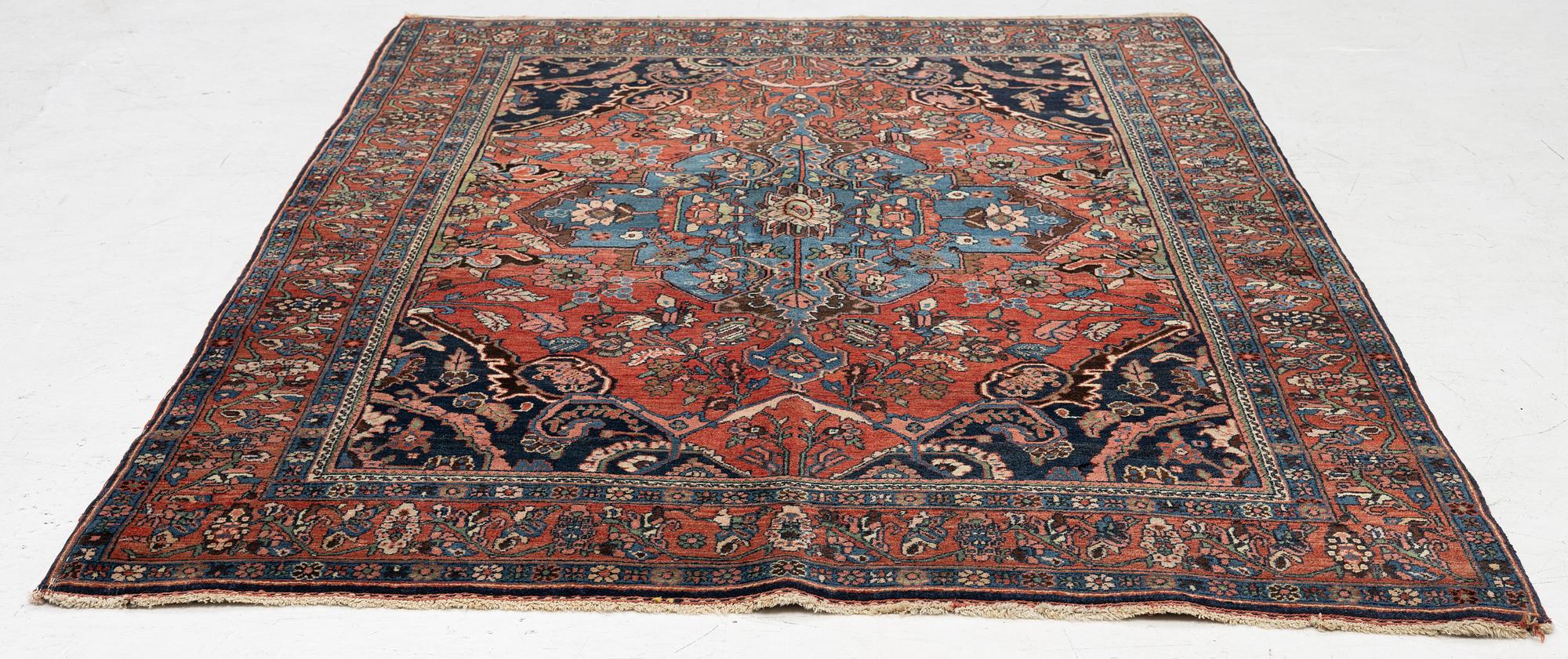 Matta antik Bidjar, Västra Iran, ca 210 x 143 cm.