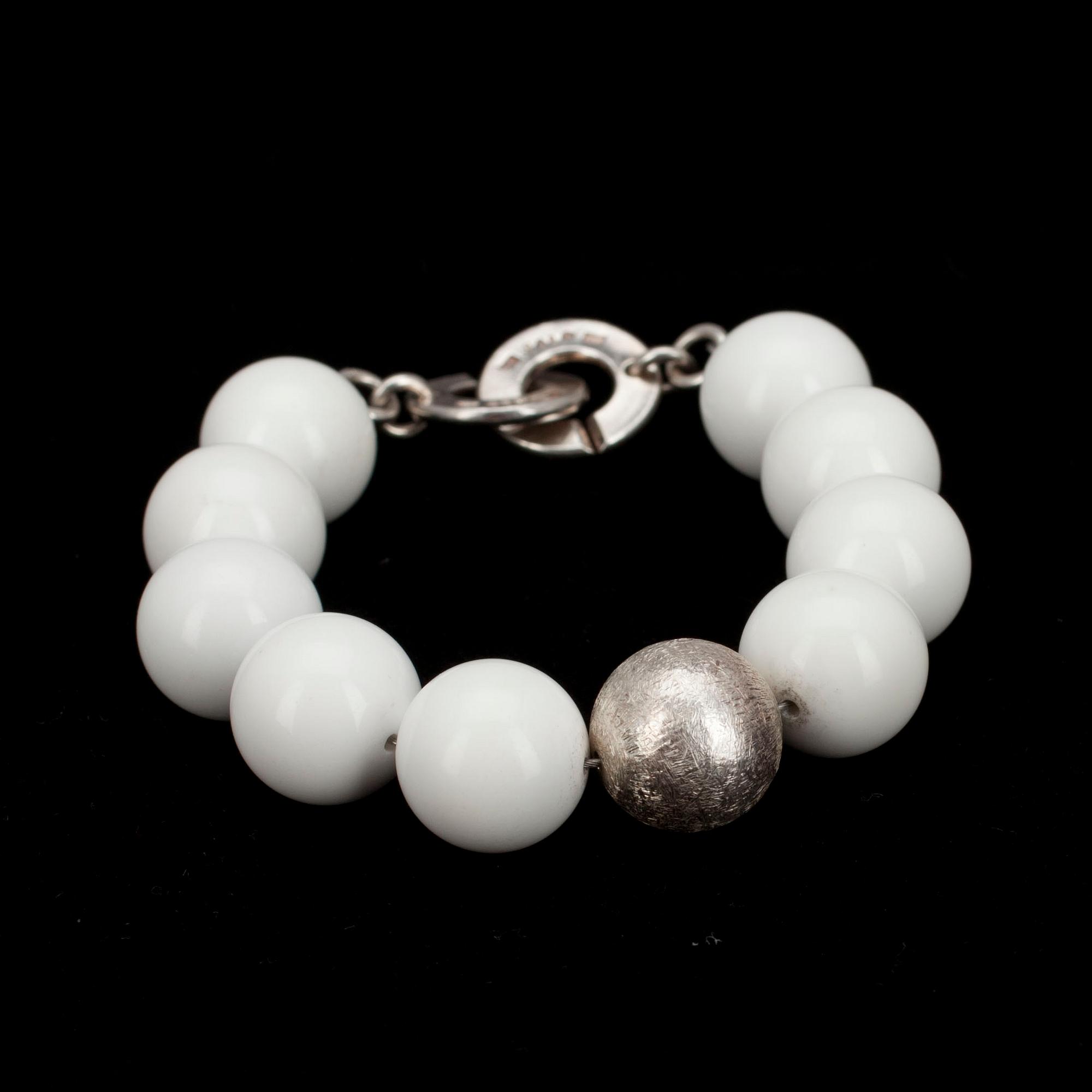 ARMBAND, silver samt agat, Timo Mustajärvi, Jalo.